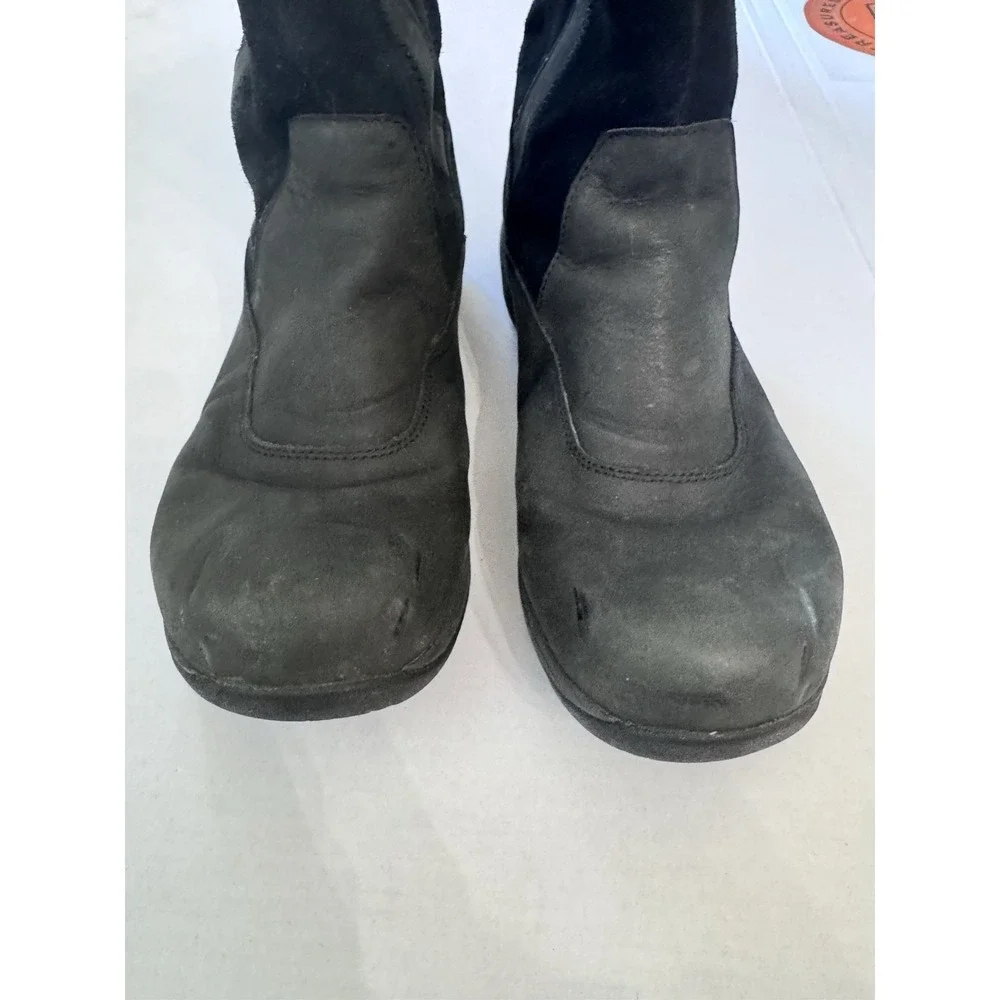 Vibram  Womens Black Winter Boots Size 39 With Faux Fur Leather Upper‎